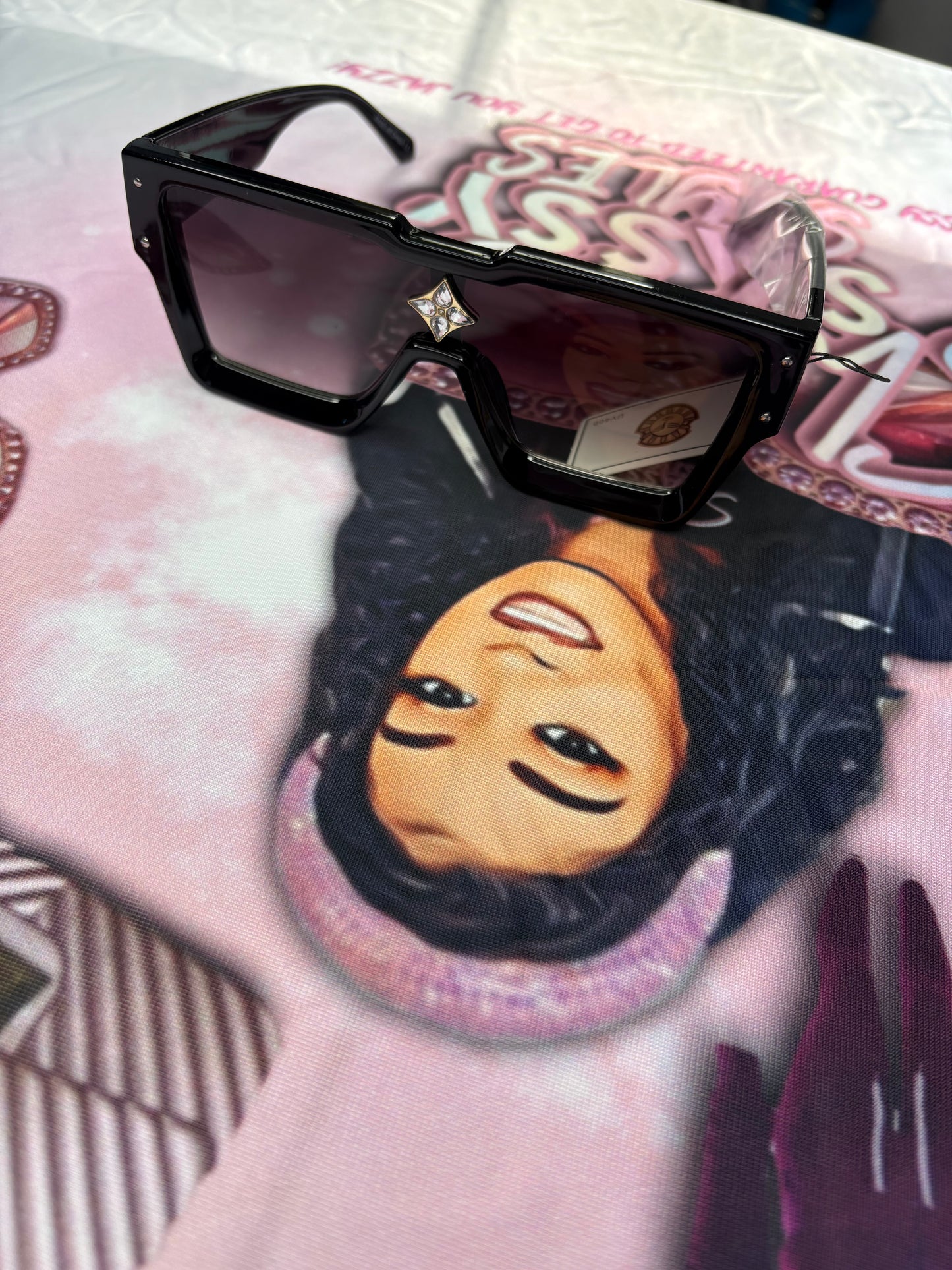 S. Sassy Lo Frames