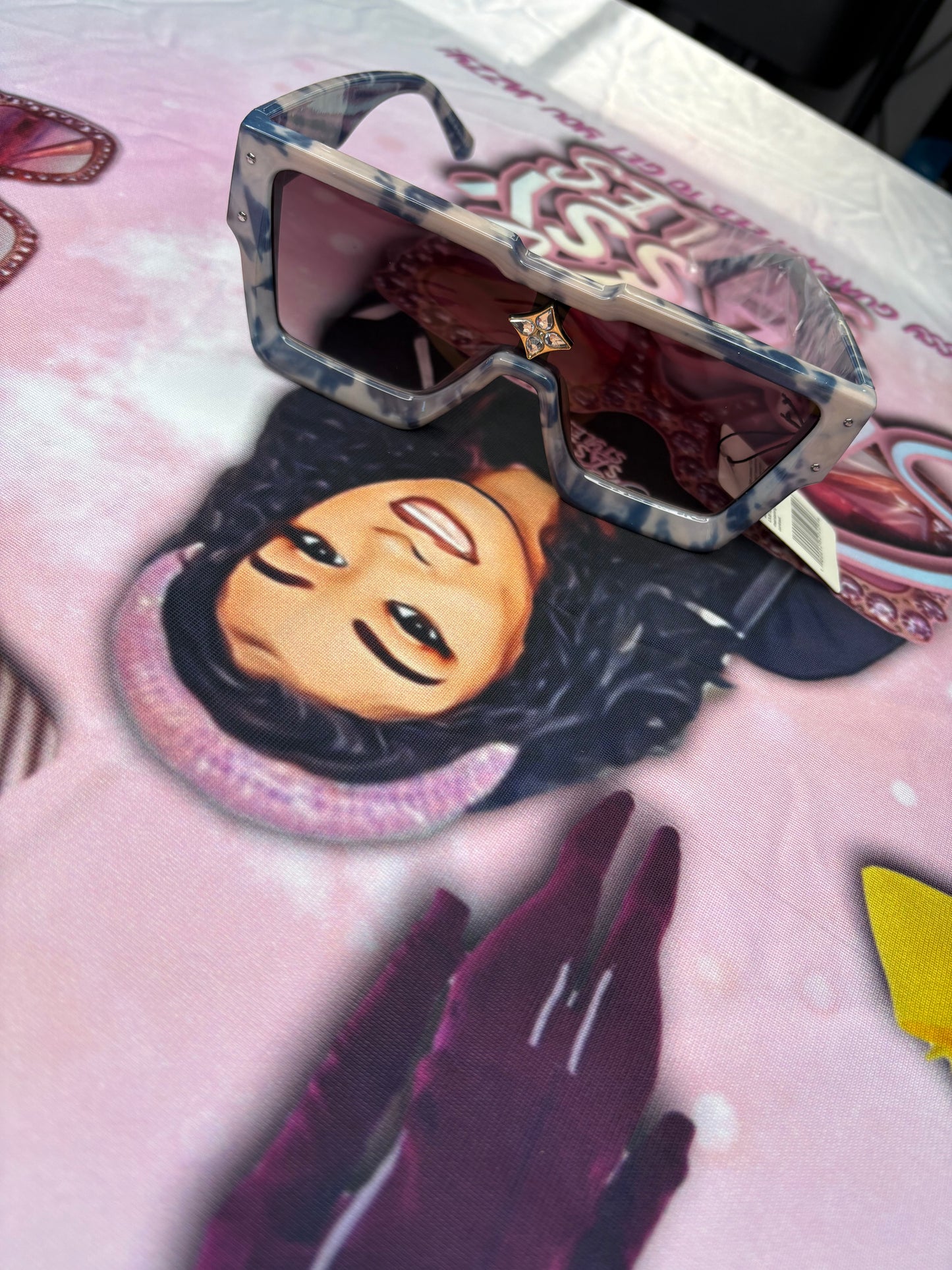 S. Sassy Lo Frames