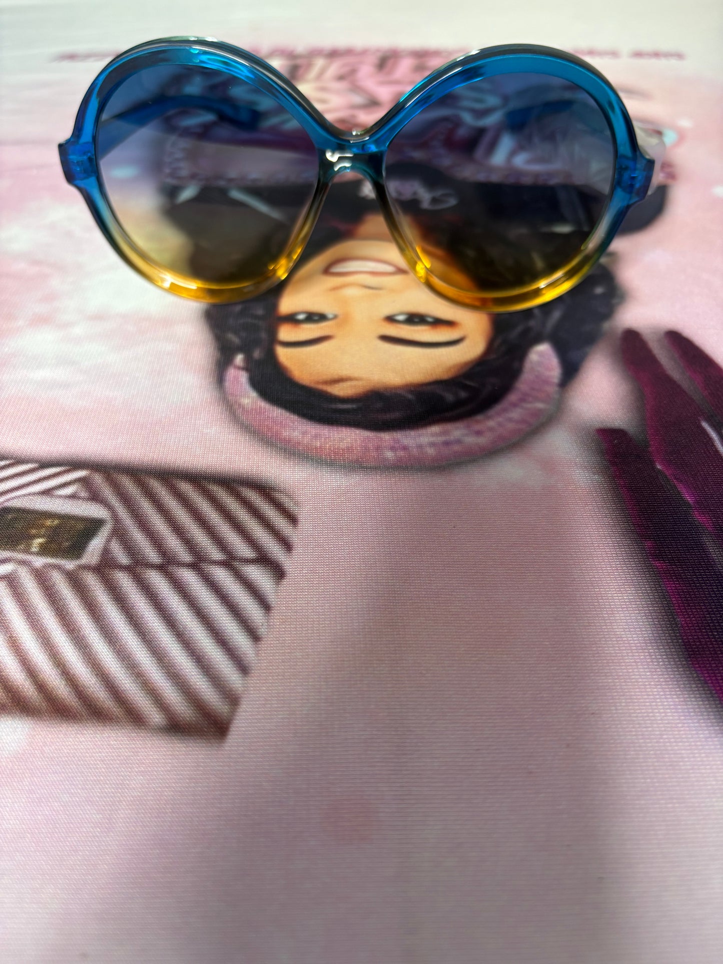 S. Sassy Tie-Dye Frames